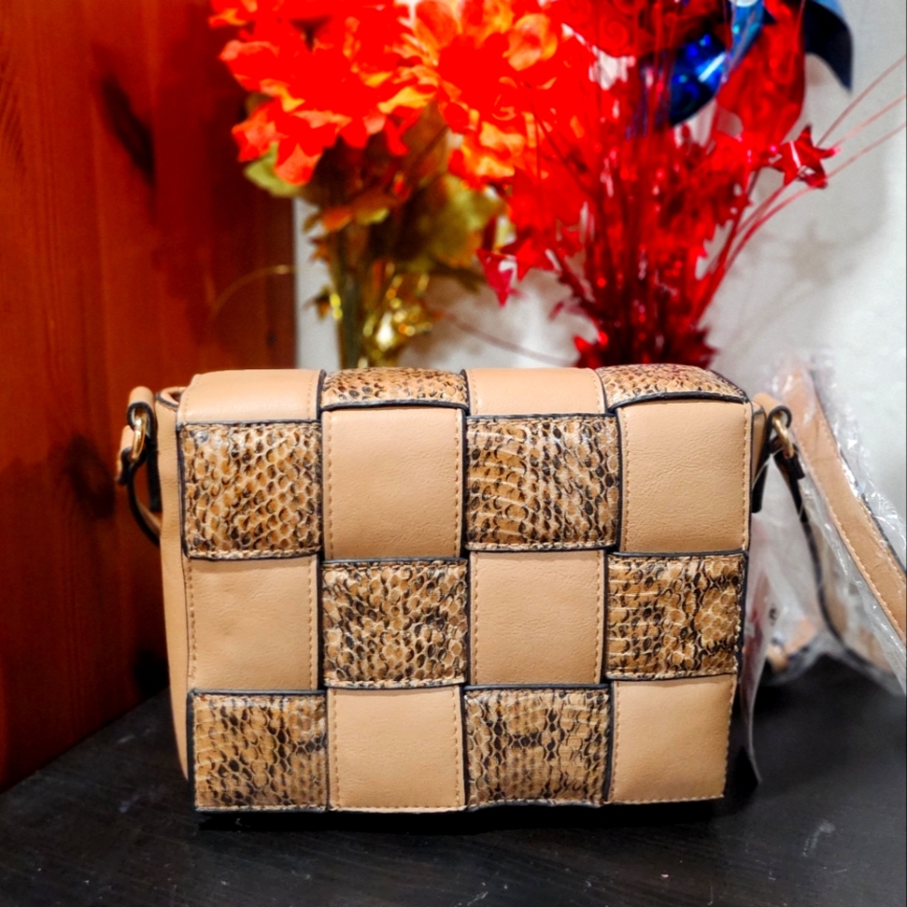 Handbag